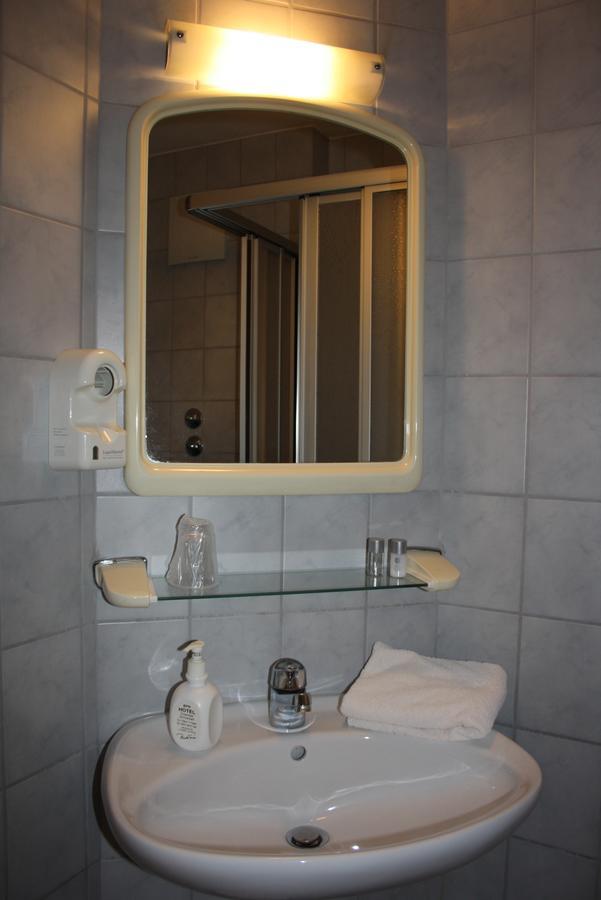 Hotel Blume Post Албщат Екстериор снимка